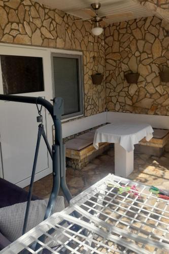Studio with Terrace image 1