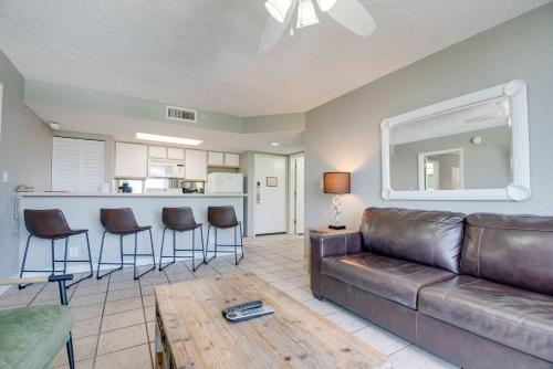 The Barbados -Bright Condo w Pool in Key West, USA