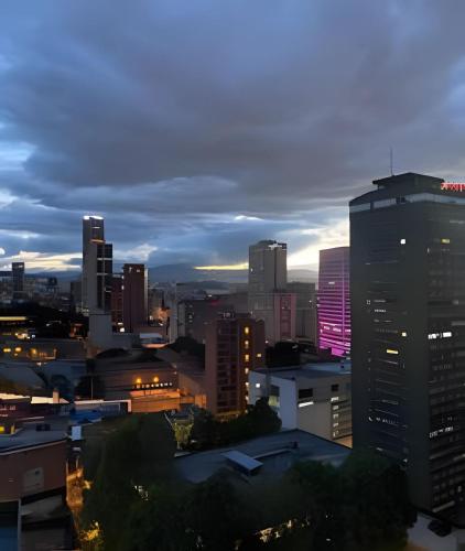 Loft con vista 180° en Centro Internacional 1224
