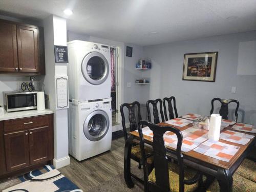 Spacious home away from home in 康涅狄格州溫莎 (CT)