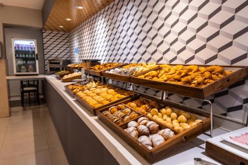 596519682 Holiday Inn Express Rosario by IHG