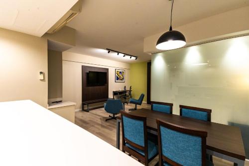 596519687 Holiday Inn Express Rosario by IHG