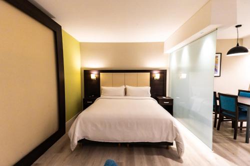 596519692 Holiday Inn Express Rosario by IHG