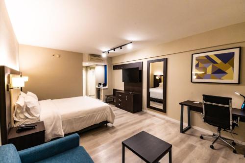 596519707 Holiday Inn Express Rosario by IHG