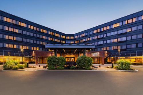 Crowne Plaza Edison by IHG in Edison, USA