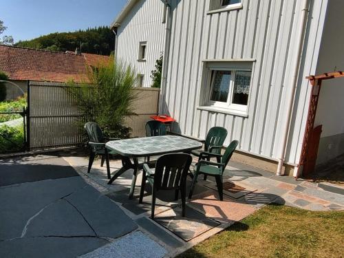 Gîte Laveline-du-Houx 2 pièces 3 personnes - FR-1-589-141 - image 2