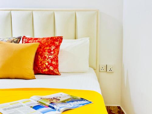 Standard Double Room image 8