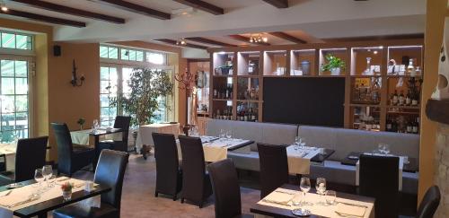 Hotel Le Lion d'Or - image 2