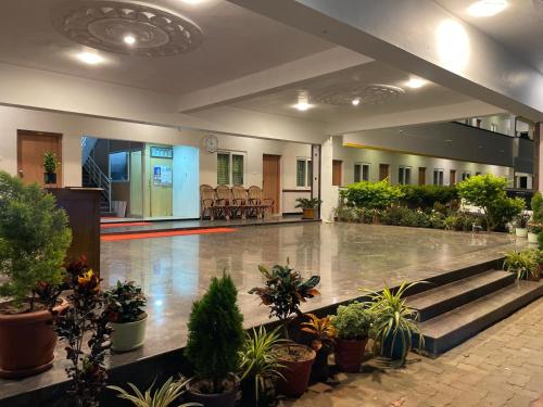 Viesnīcas āriene, THE MOUNT VIEW CASTLE HOTELS and RESORTS in Courtallam