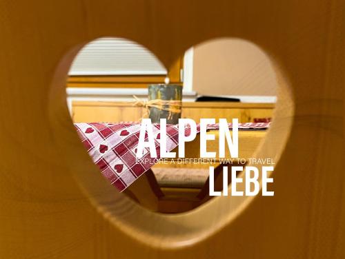 80 m2, für bis 6 Personen mit tollem Skigebiet, zentral und doch ruhig in Waidring, Österreich