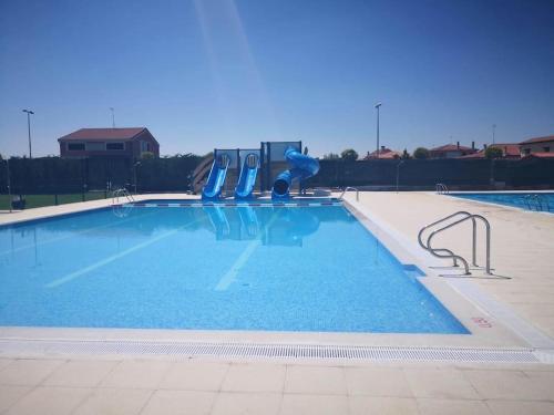 Peldbaseins, Marel Valladolid in Boesillo