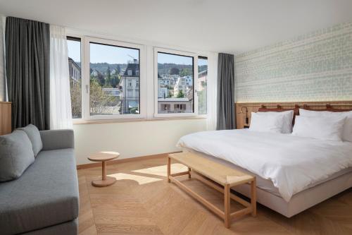 room detail thumbnail 1