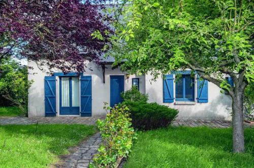Сад, Maison de charme avec jardin a Courtils, proche du Mont Saint-Michel in Ducey
