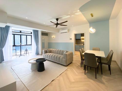 3R12Pax Fahrenheit88 C15-19 Opposite Pavilion KL Bukit Bintang TRX 2BR7Pax, Kuala Lumpur