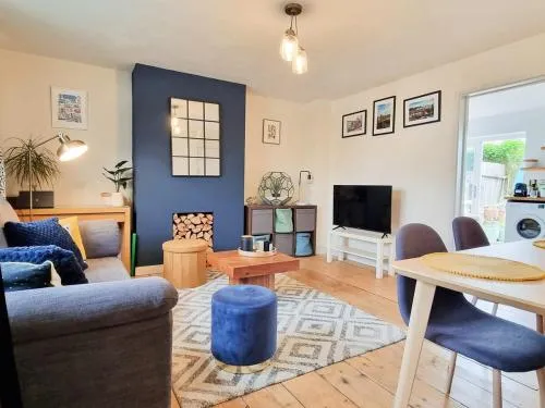 Luckwell Cottage two bedroom photo 2