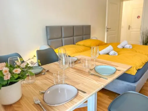 Pirna City Apartment 4 PERSONEN, WLAN, BALKON in Pirna, Deutschland