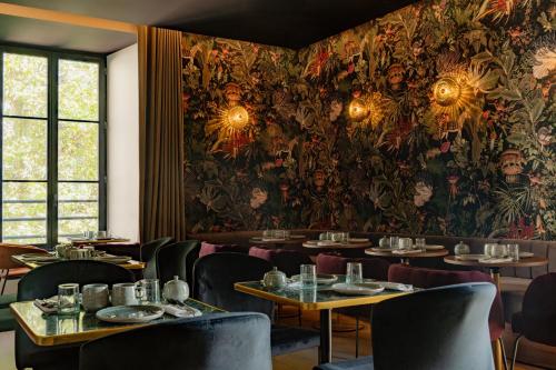 Restaurant, Hôtel Fort St Laurent Lyon - Handwritten Collection (Hotel Fort St Laurent Lyon - Handwritten Collection) near Croix-Rousse