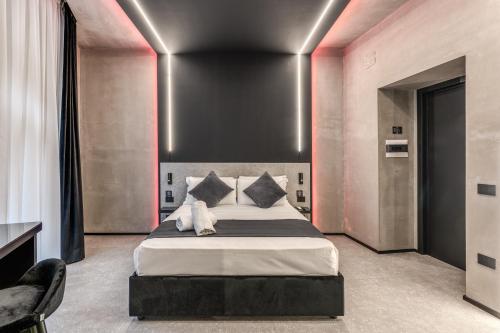 Gallery Home, Naples