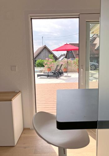 Appartement mit Pool in Kirchen, Deutschland