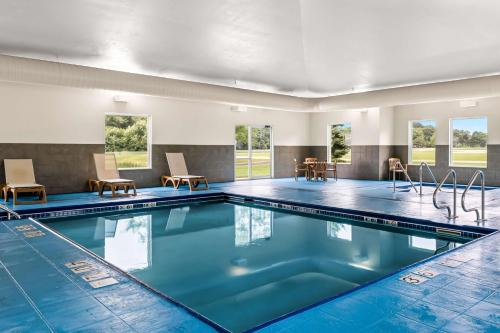 Best Western Legacy Inn & Suites Beloit/South Beloit in South Beloit, USA