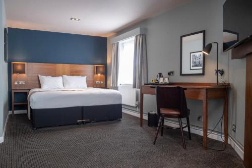 The White Hart by Innkeeper's Collection in Hart