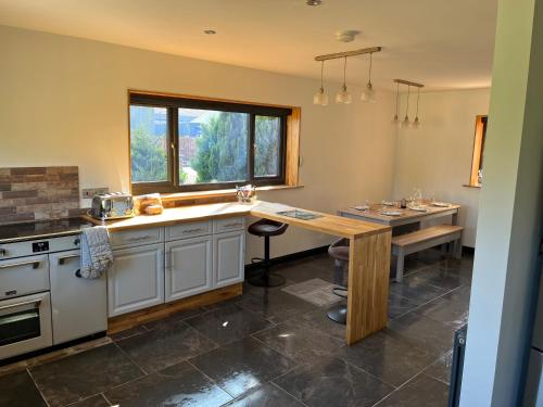 Meadowside – Redruth