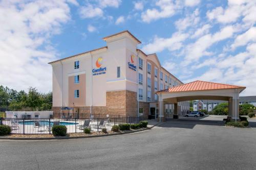 Comfort Inn and Suites Tifton - image 10