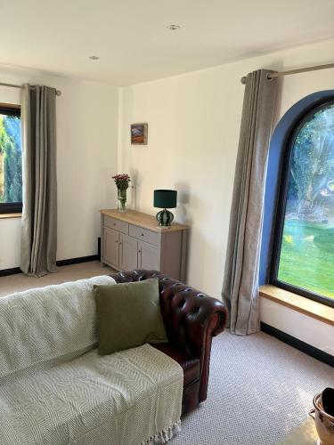 Meadowside – Redruth