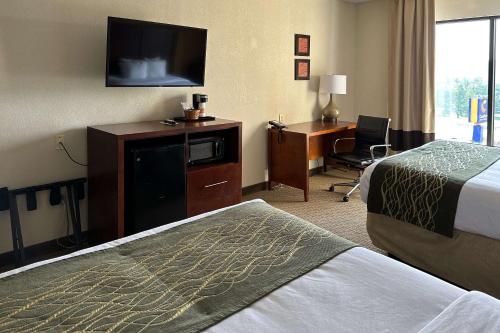 Comfort Inn & Suites Rogersville - image 22