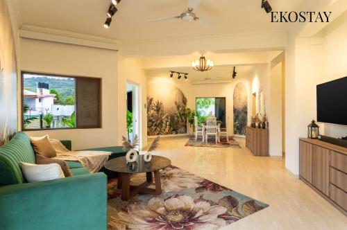 EKOSTAY - 8BHK La Flamingo Villa with Private Turf, Lonavala (fotografie 6)