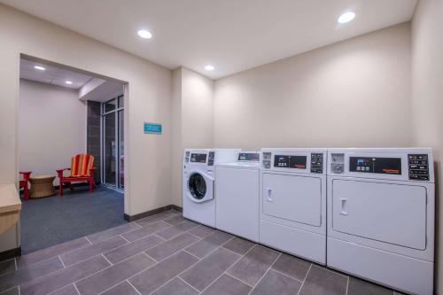 Home2 Suites By Hilton Kingsland - image 11