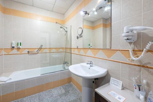 Hotel Plaza Del Castillo, Málaga (fotografie 5)