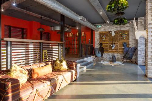 Pub, 26° South Bush Boho Hotel in Krugersdorp