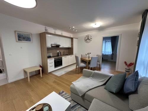 Thyke Apartment