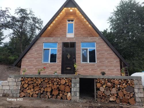 Aframe Əsrikçay, Slavyanka