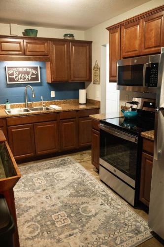 The Aviators Lounge in Defiance