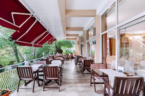 Restaurant, Hotel Belvedere in Sveti Stefan