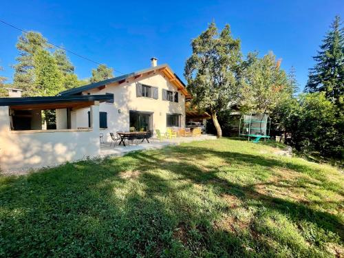 Chalet moderne 10 personnes gîte à louer Montclar