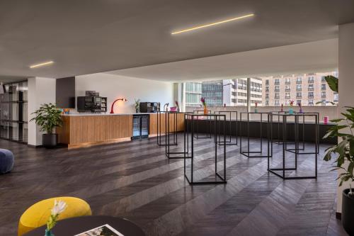 Cardo Brussels Autograph Collection - image 6