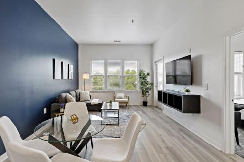 Posh 1BD - 5 Min DT, Gym, Parking, W-D - Sleeps 6 in Charlotte, USA