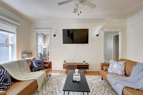 3BR - Sleeps 8 McKinley Beach - BradySt Lower East in Milwaukee, USA