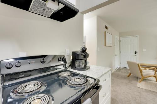 Updated Rental about 14 Mi to Talladega Superspeedway! in Talladega, USA