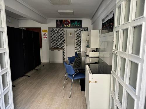 Hostal Madrid Paradise – Madrid, NC