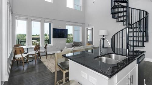 Landing at The Exchange - 2 Bedrooms in San Marco in Jacksonville, USA