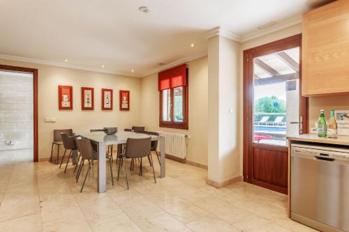 Villa Ponent by Sealand Villas