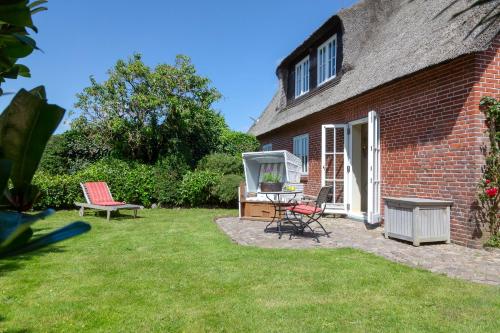 Apartment with Terrace image 1