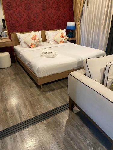 푸켓 The deck patong 호텔 스위트룸