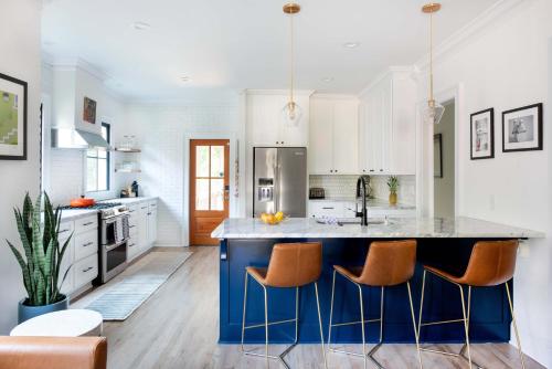 Sweet Escape in Edgewood