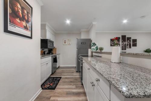 Walk to Everything, Affordable Condo in Downtown in Atlanta, USA
