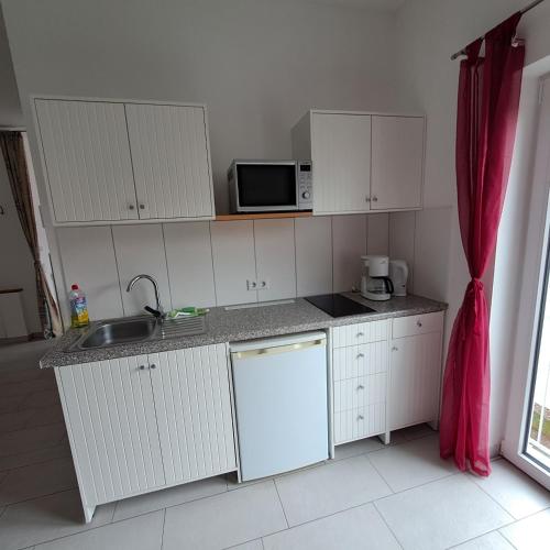 Konyha, sehr schöne Ferienwohnung in Ebersberg bei München (sehr schone Ferienwohnung in Ebersberg bei Munchen) in Ebersberg